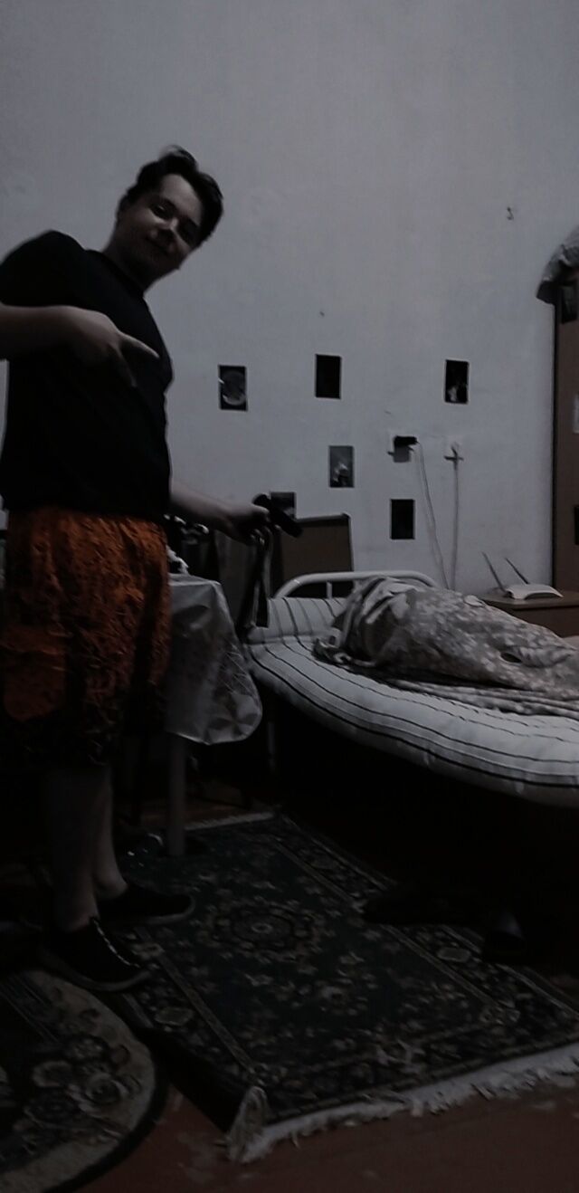  43658764  , 19 ,    