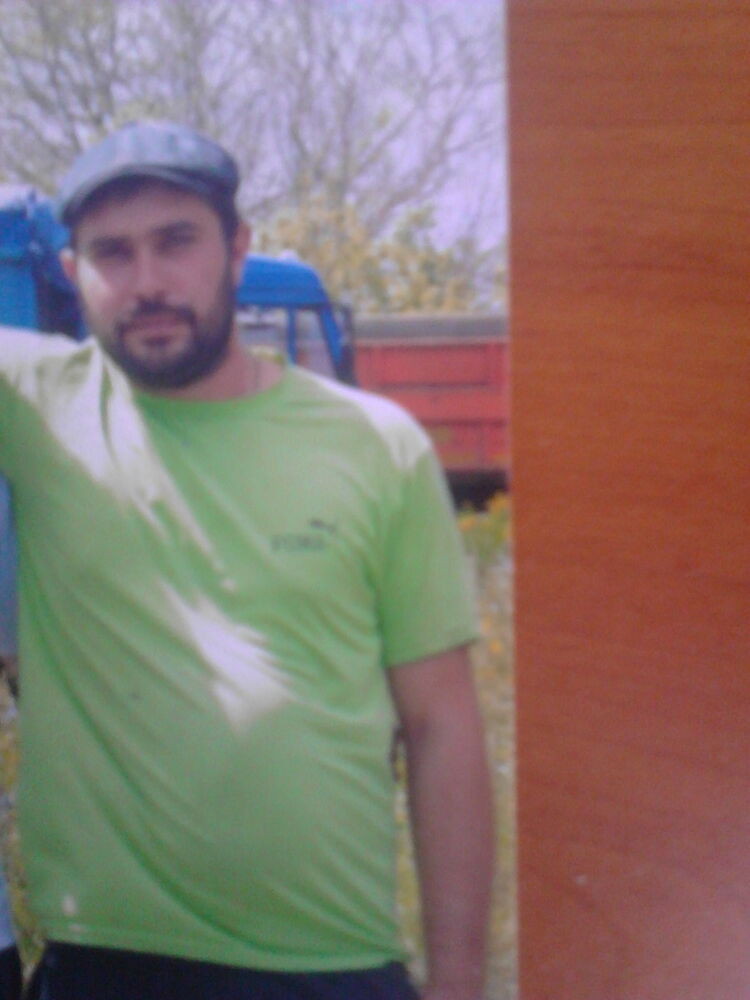  8813844  Alex, 38 ,    