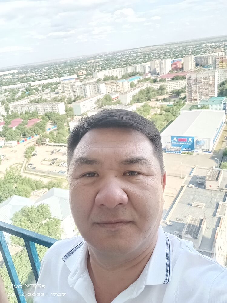  28063044  , 49 ,    
