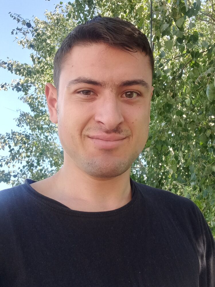  46732984  Victor, 28 ,    