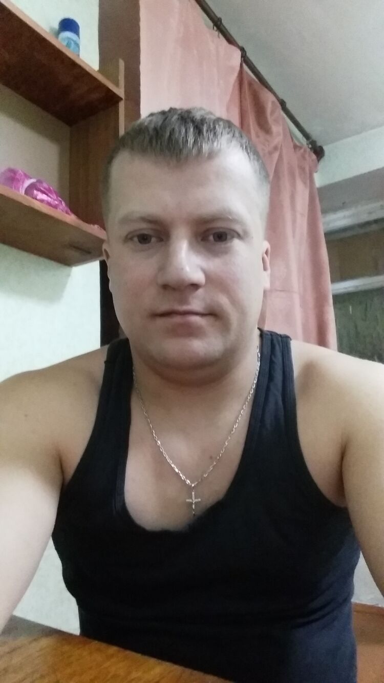  ,   Ilya, 35 ,   ,   , c , 