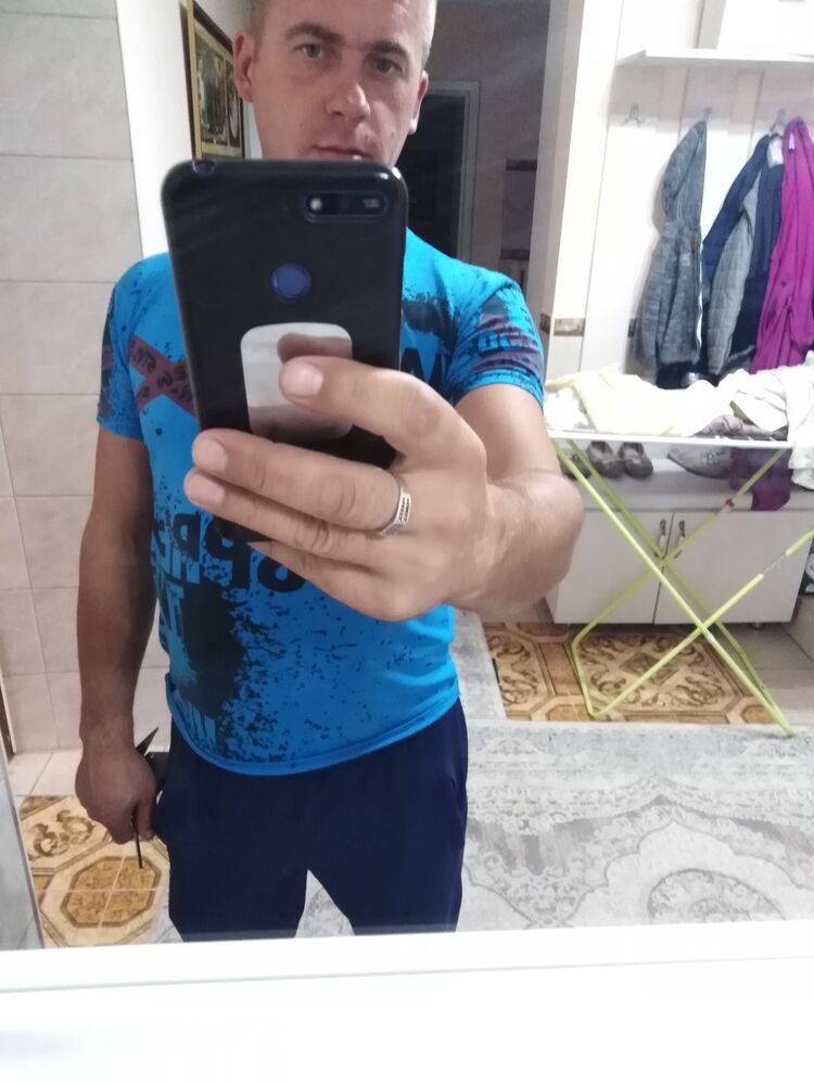  24632474  , 40 ,    