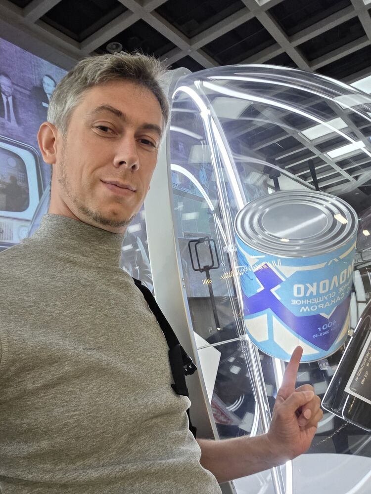  53785304  Sandro, 60 ,    