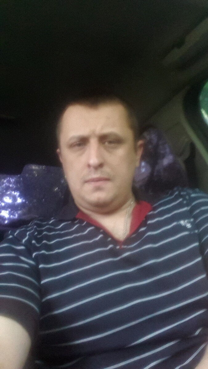  9951734  A, 37 ,    -