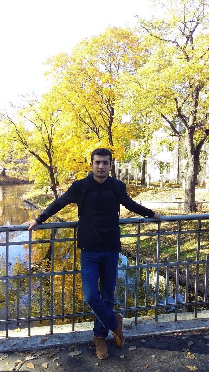  ,   Bob, 30 ,   ,   , c 