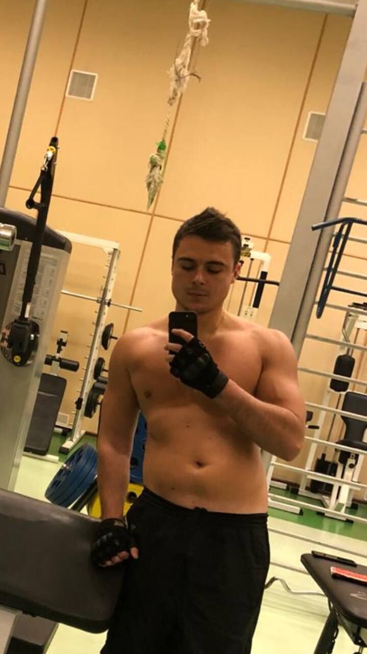  49308624  , 21 ,    Utopia