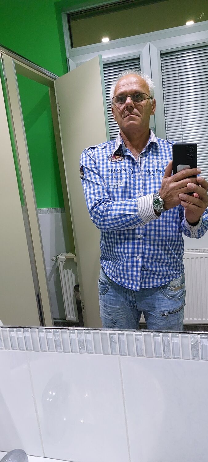  Uzice,   , 63 ,   c 