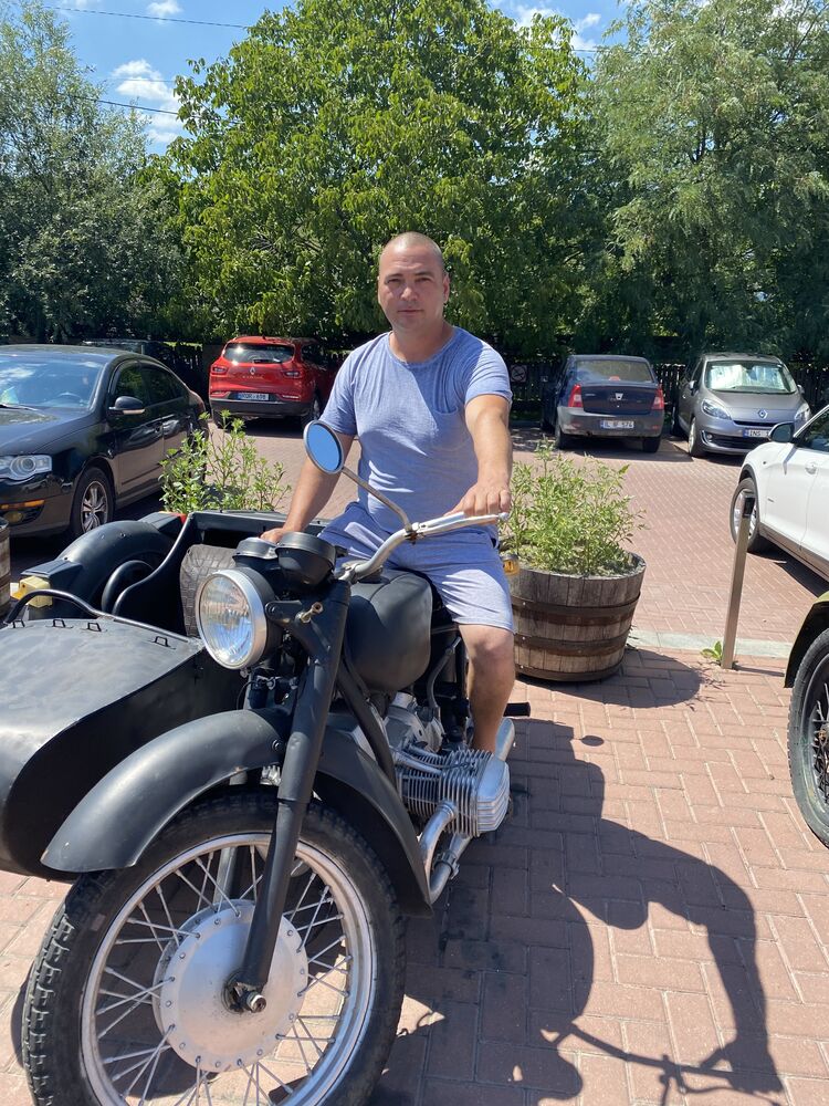  ,   Veaceslav, 42 ,   ,   