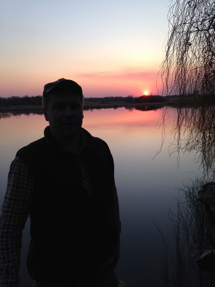 15760854  Dmitry, 49 ,    