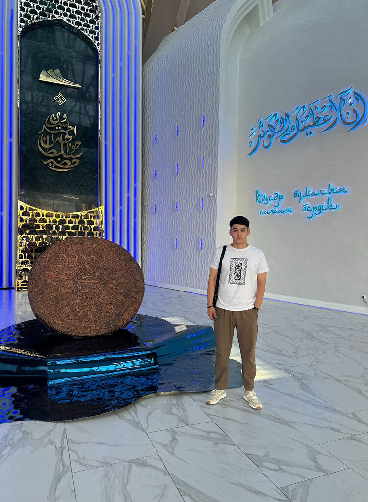  ,   Erasyl, 19 ,   ,   , 