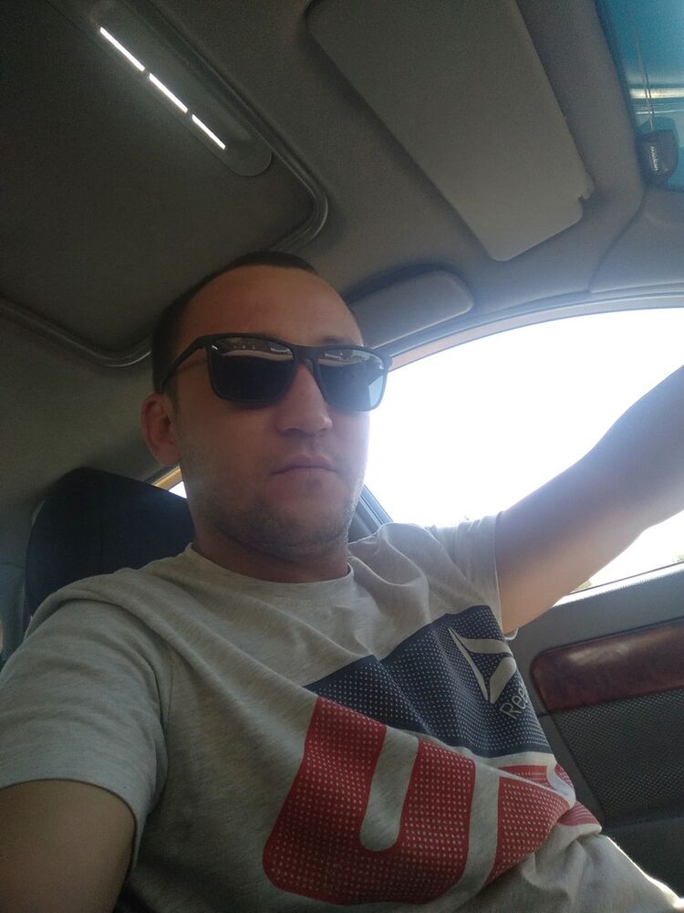  13115374  Towkent, 37 ,    