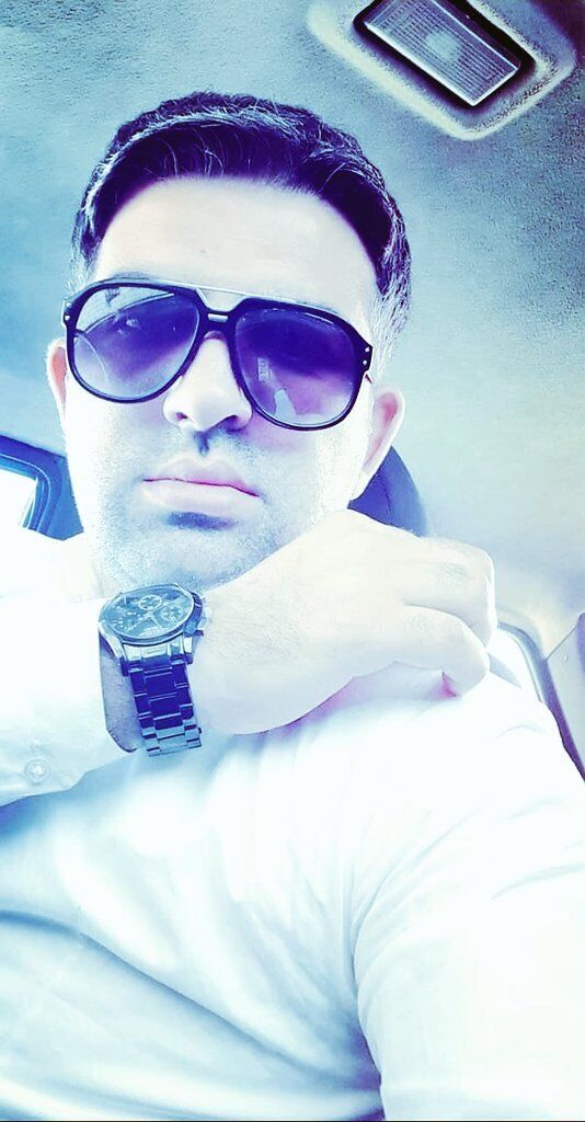  27062314  Roman, 38 ,    