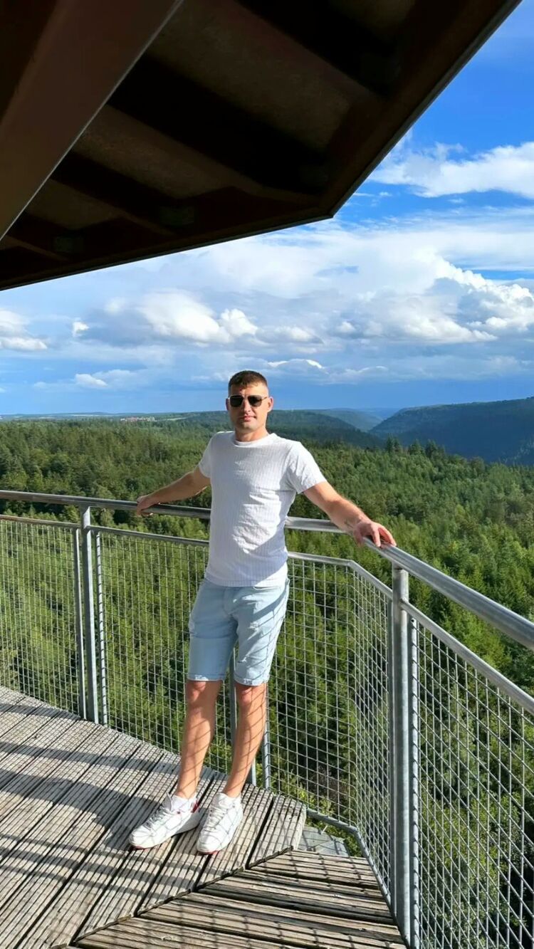  44364234  Pavel, 33 ,    Oberhausen