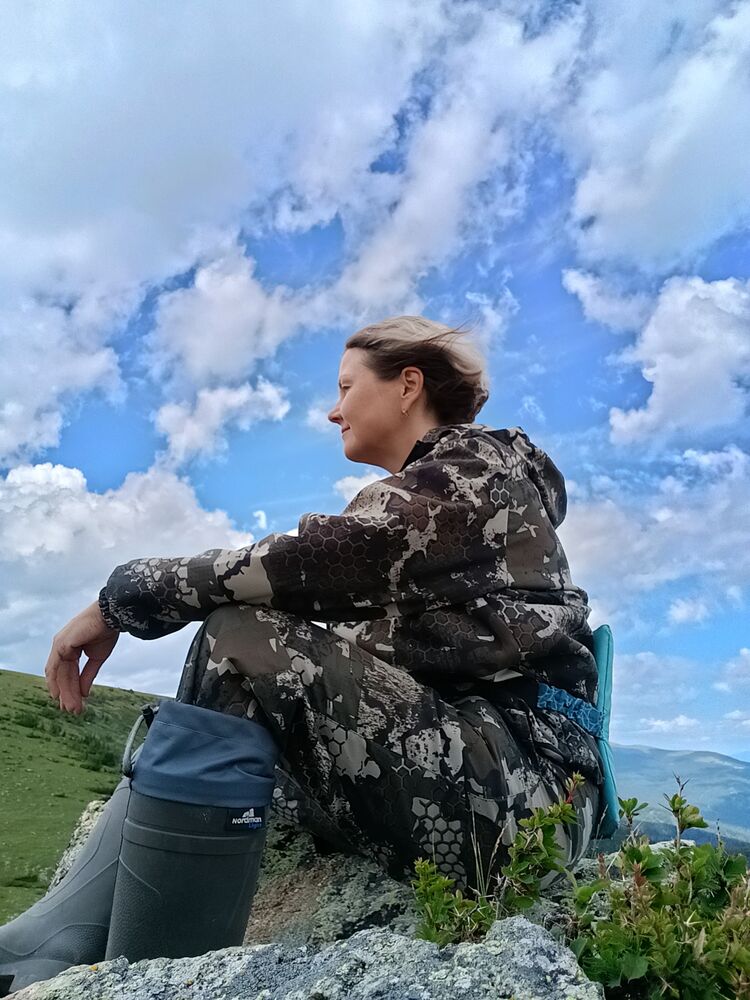  52738204  , 48 ,    