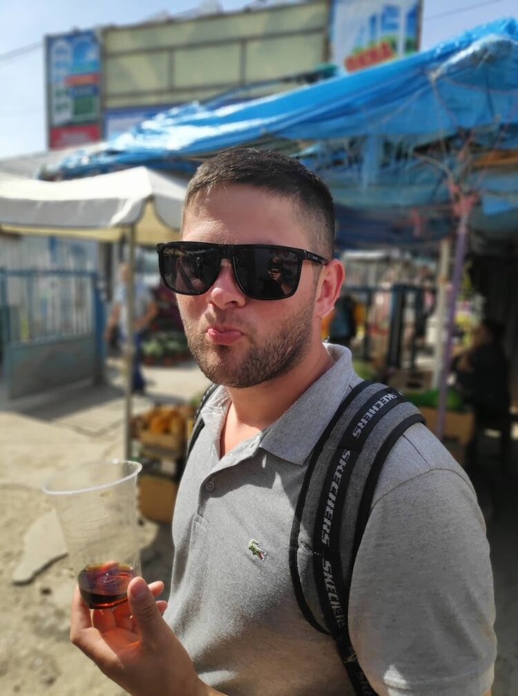  ,   ANDREI, 32 ,   ,   , c 