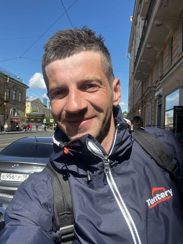  ,   Aleksanr, 37 ,   ,   , c , 