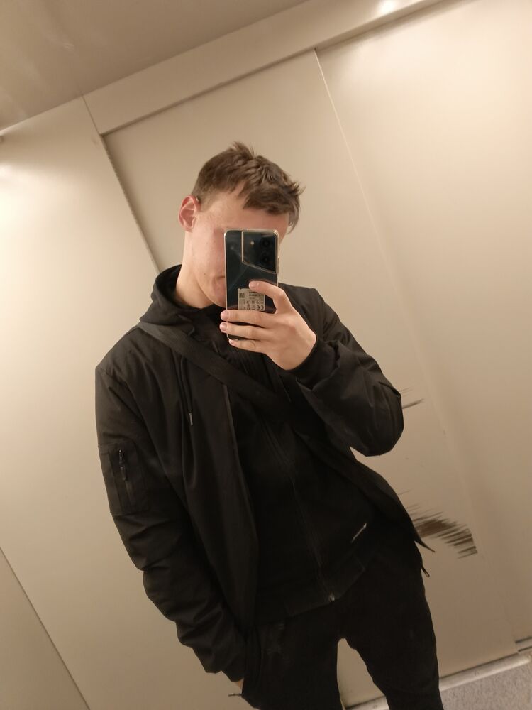  42222554  Sergey, 23 ,    