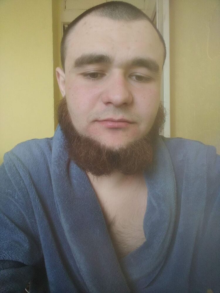  ,   Valentin, 29 ,   ,   