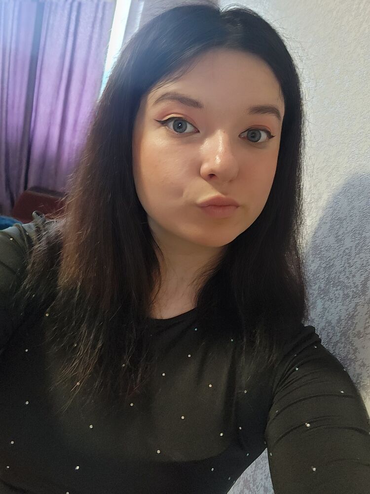  44806544  , 21 ,    