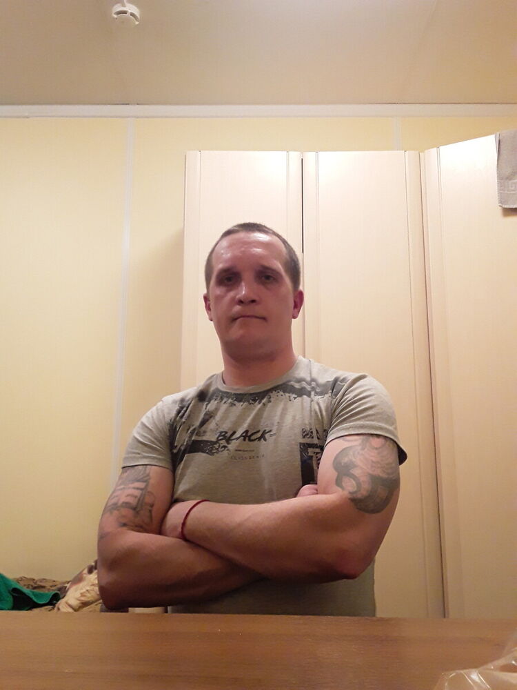  20436384  Vladimir, 43 ,    