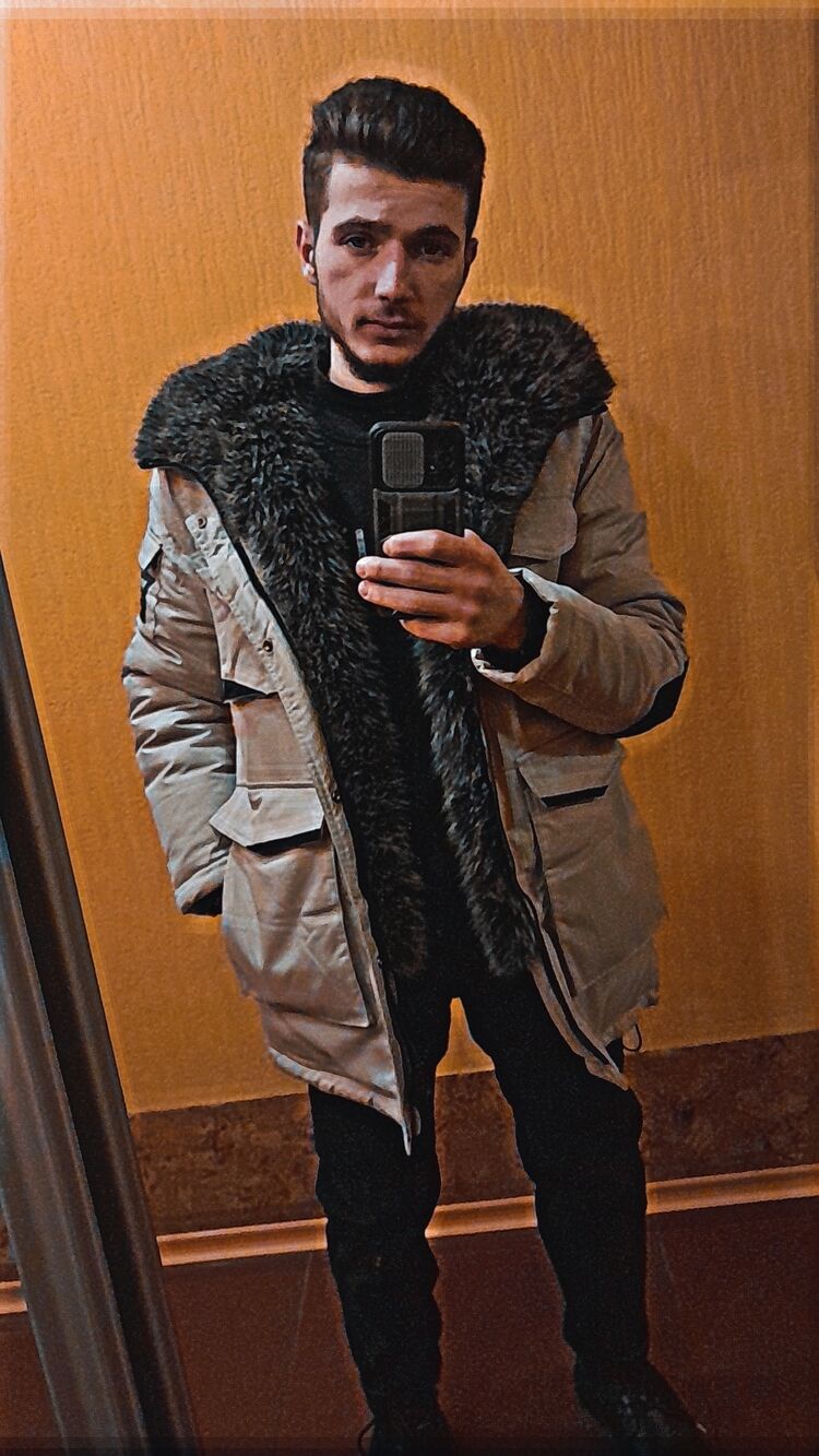  48213224  Omar, 25 ,    