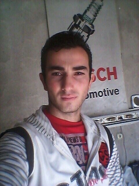  13694094  Davit, 28 ,    