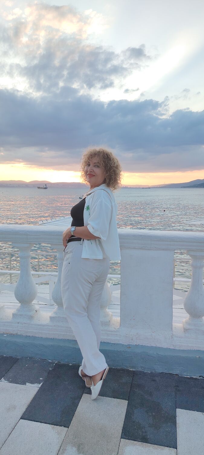  53221504  Irina, 52 ,    