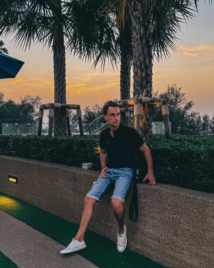  ,   , 28 ,   ,   