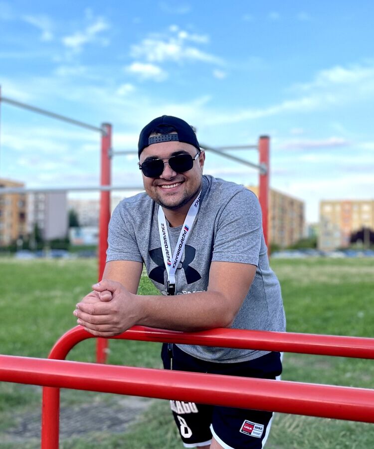  Pyskowice,   Vitalii, 28 ,   ,   , 