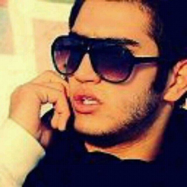  10507544  Burxon, 39 ,    