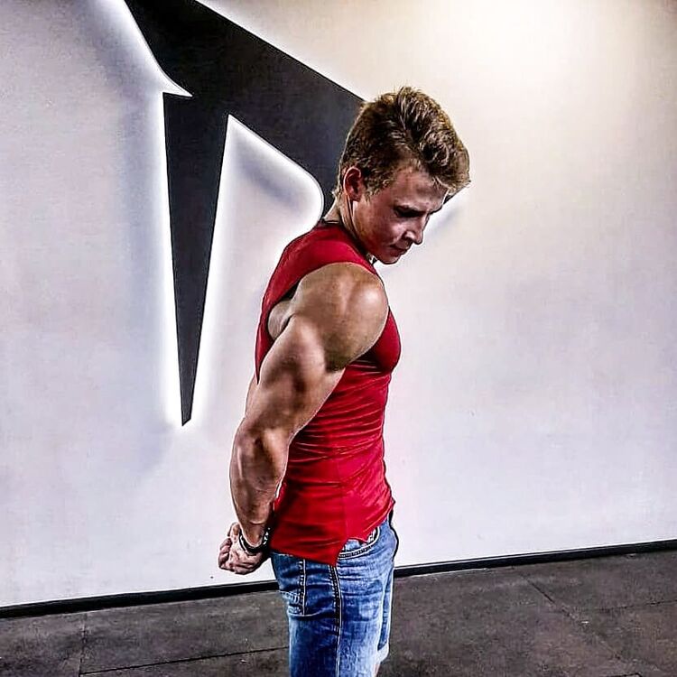 ���� 27765634 ����� ������, 23 ����, ���� ���������� � �����-����������