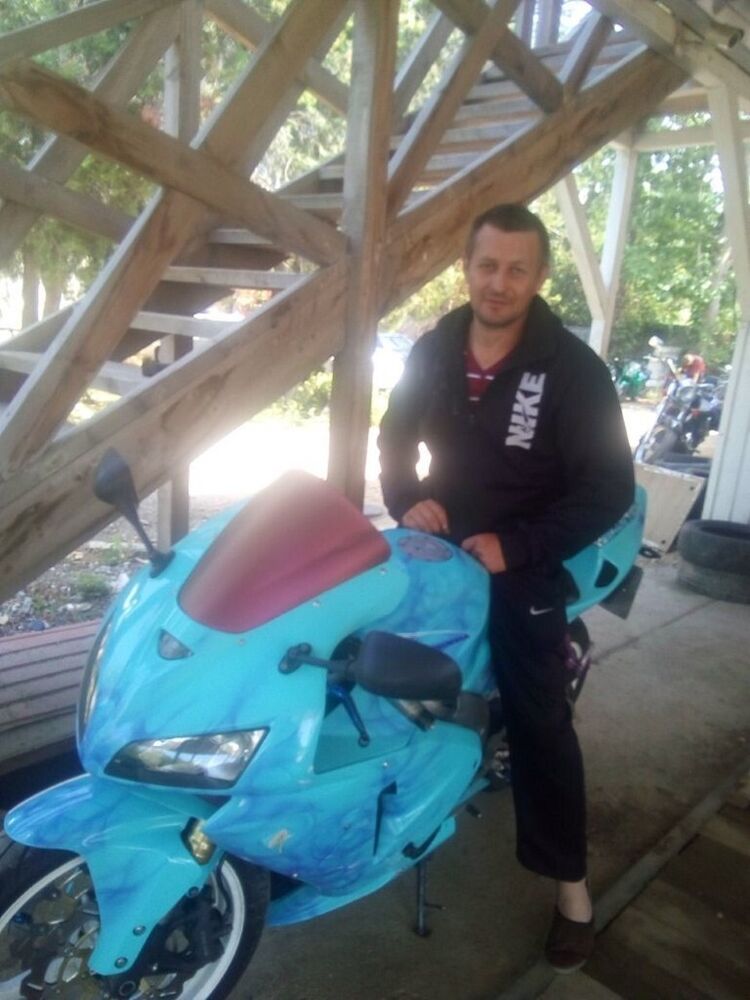  29747954  Zhenya, 44 ,    