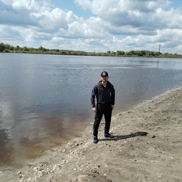  45322614  Nurbek, 30 ,    