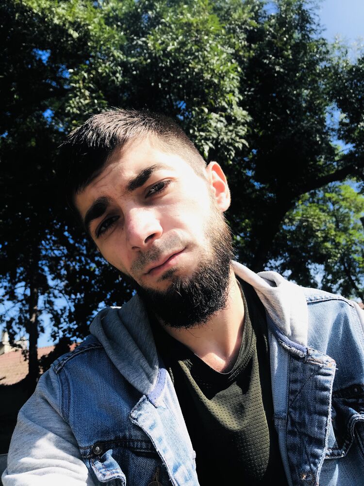  53636504  Astik, 26 ,    