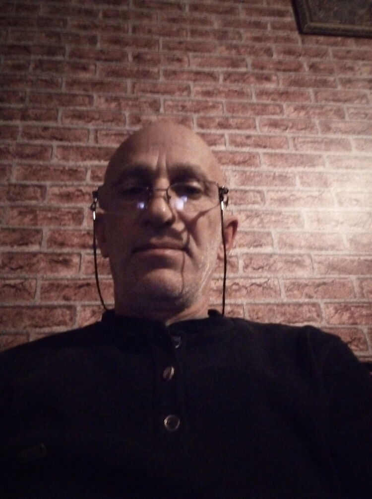  18609584  Zaza, 55 ,    