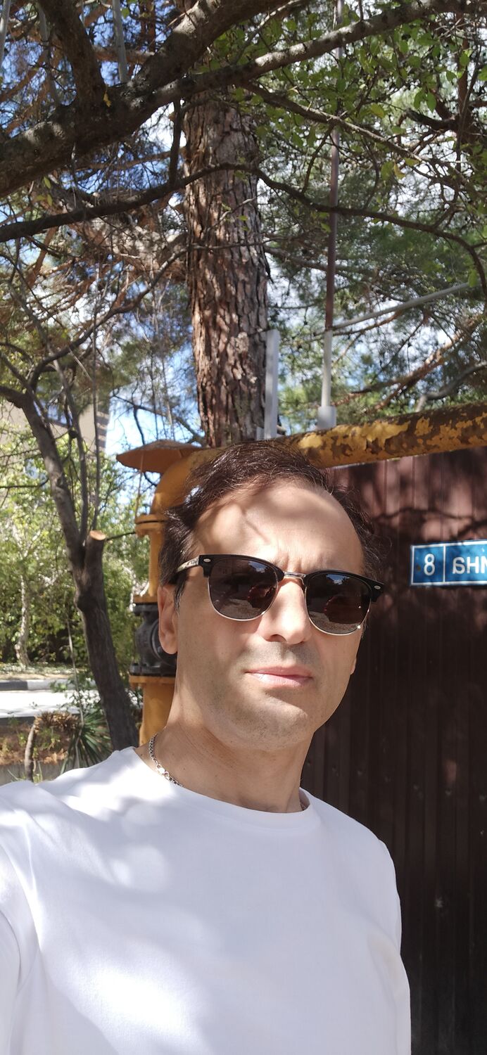 53741834  Ovik, 49 ,    