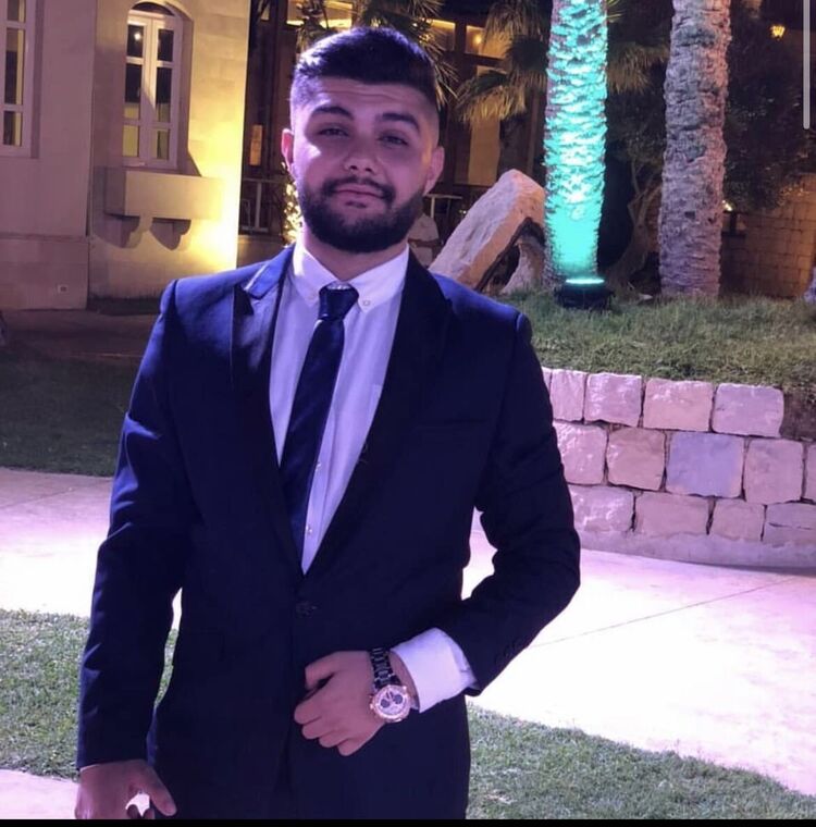 ���� 32747724 ����� Fawaz, 24 ����, ���� ���������� � ��������