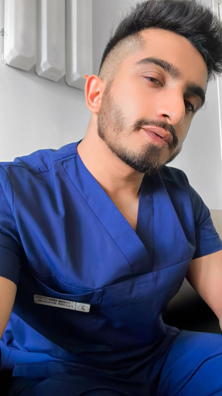  40920604  Suhaib, 28 ,    