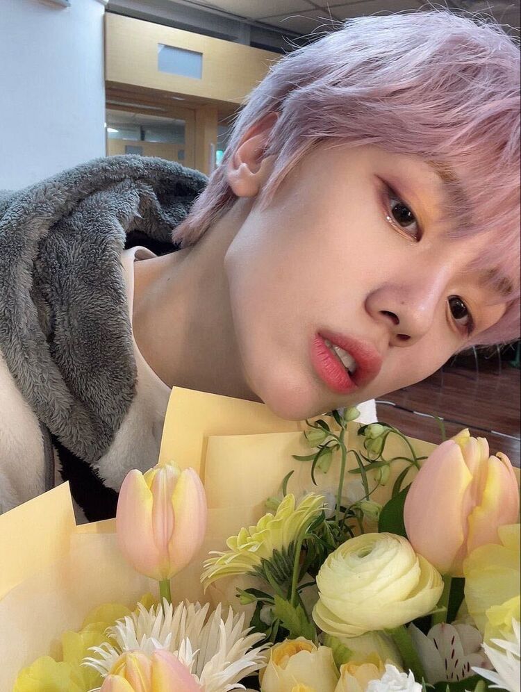  ,   Seongmin, 21 ,   ,   