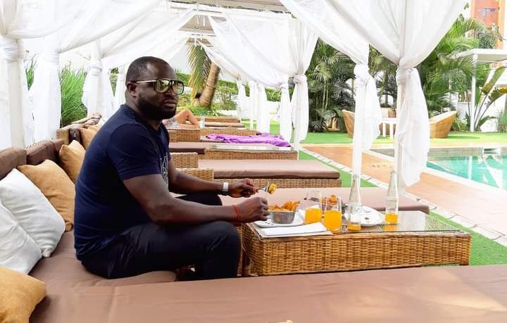  53862904  Dominique, 43 ,    