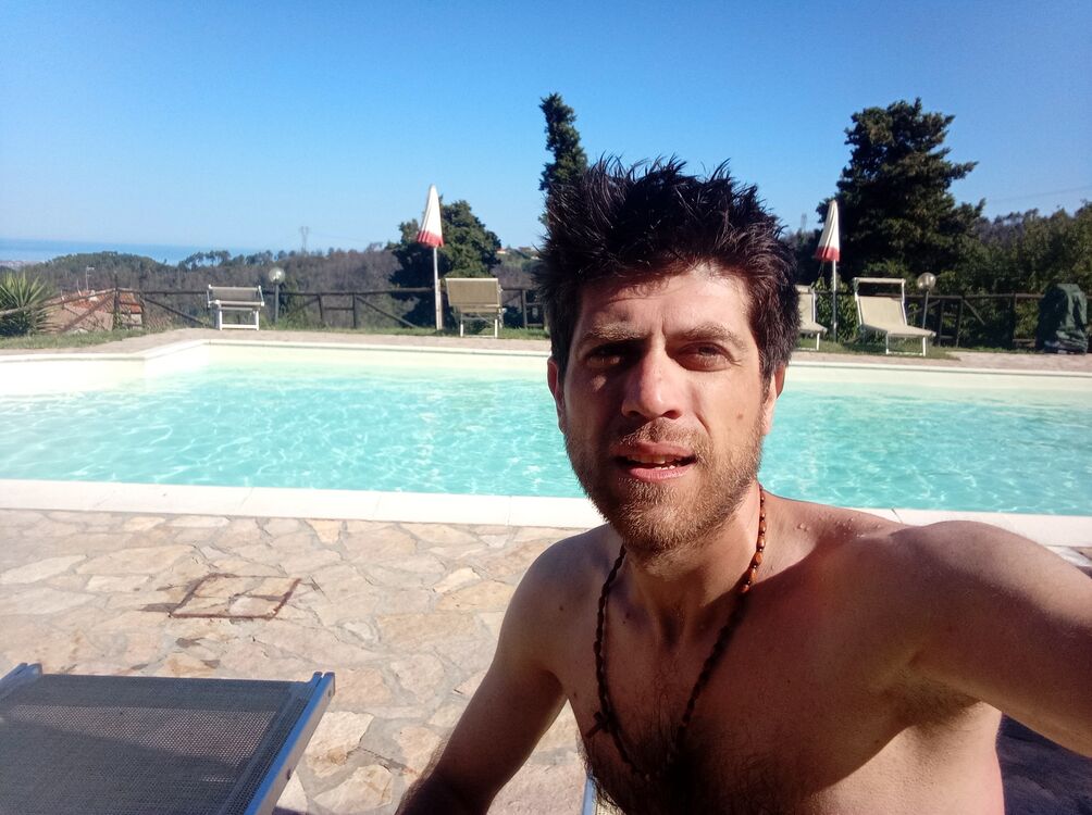  52532484  David, 35 ,    
