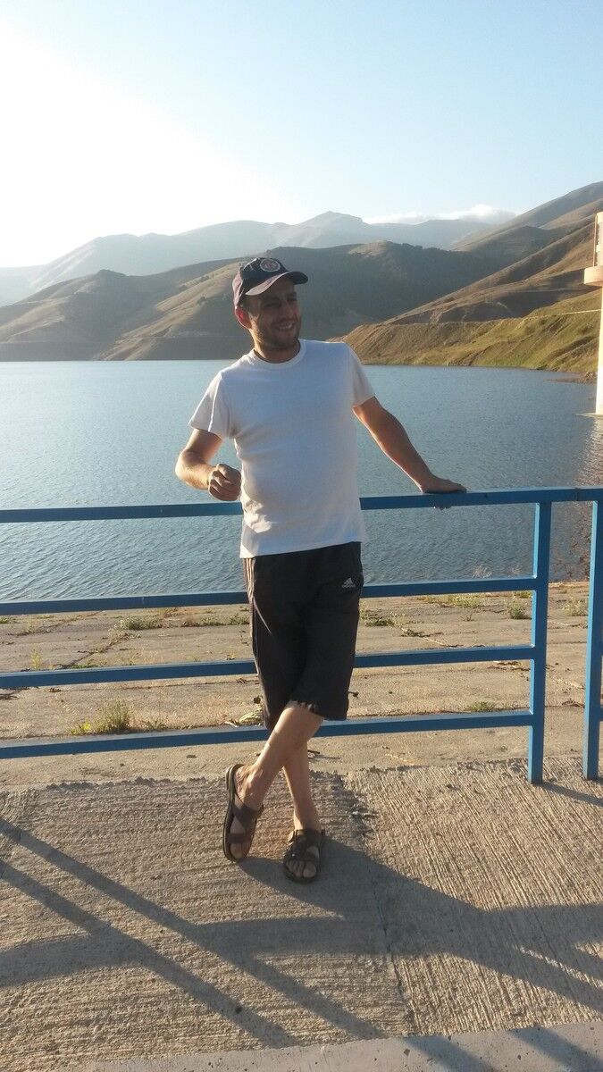  ,   Vahan, 48 ,     , c 