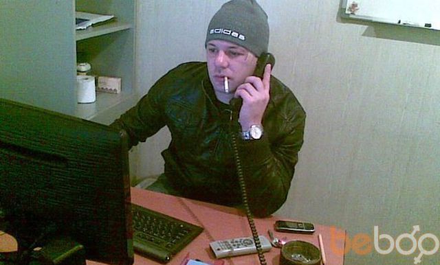  1224644  Gaga, 42 ,    