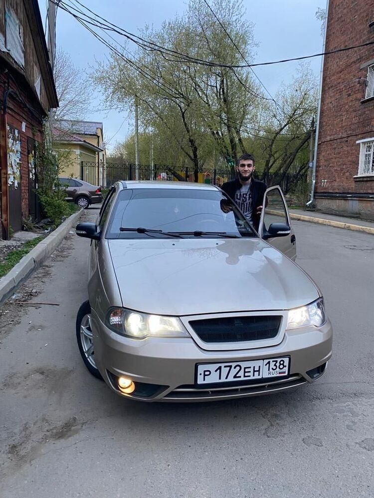  38070664  Alihan, 22 ,    