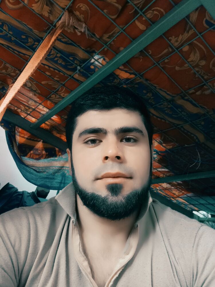  32858754  Ali, 26 ,    -