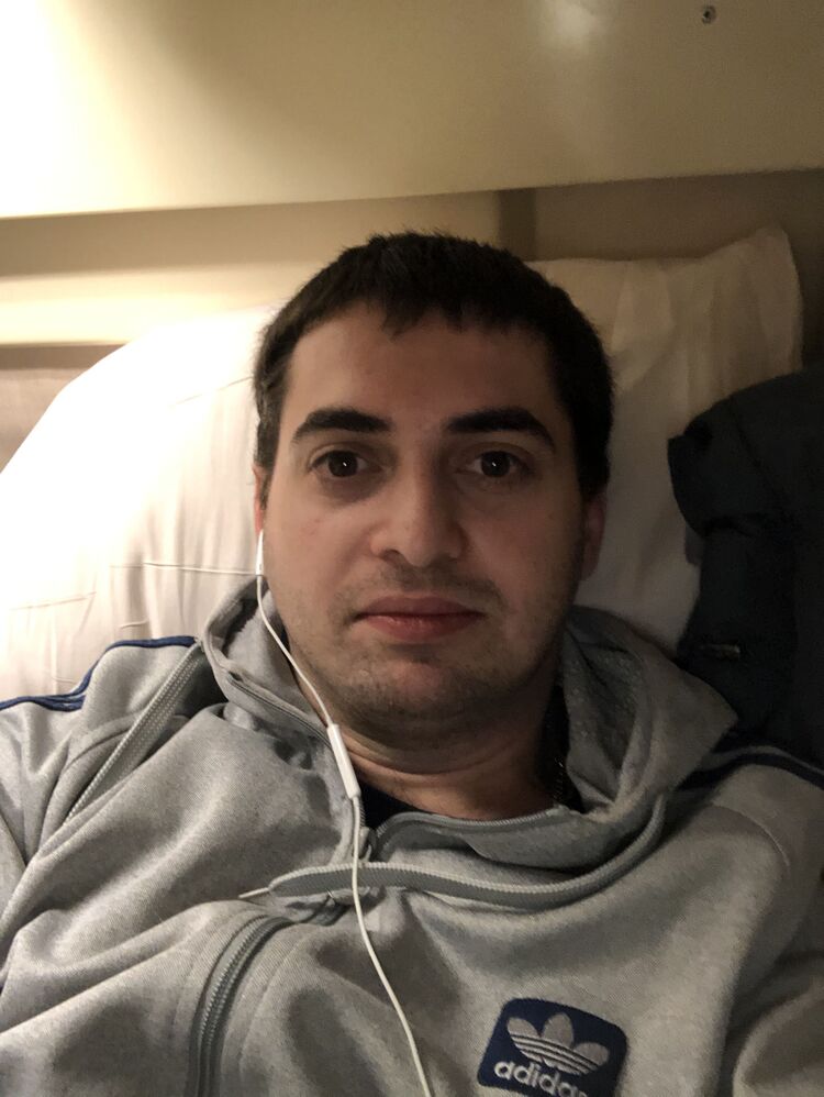  44877044  , 33 ,    