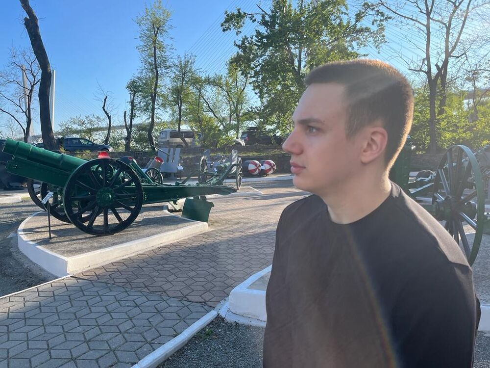  27802864  Yaroslav, 21 ,    