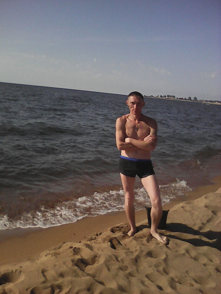  8321744  Mihail, 39 ,    -