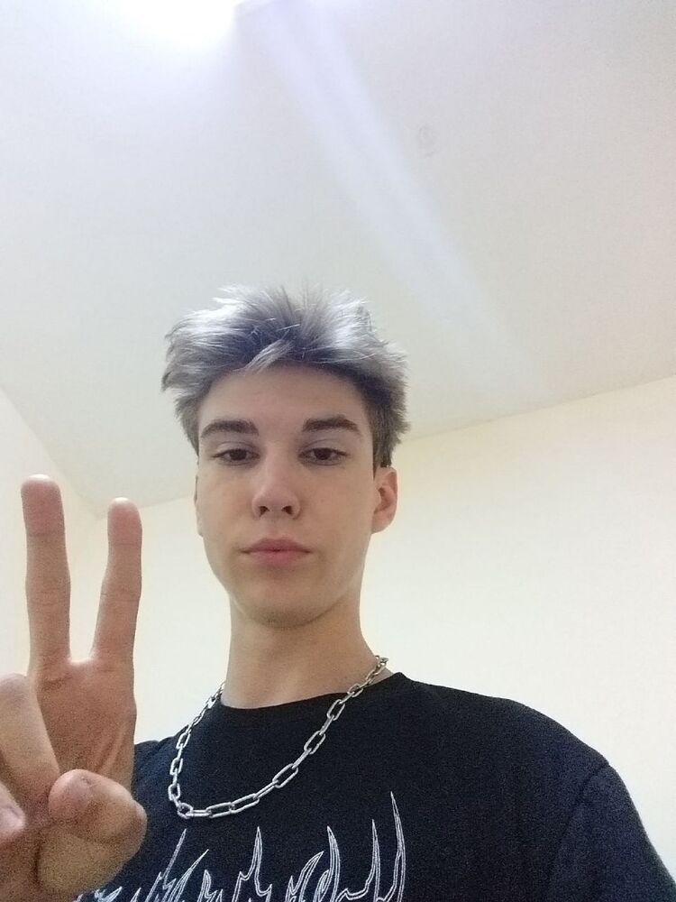  23846394  Oleg, 22 ,    