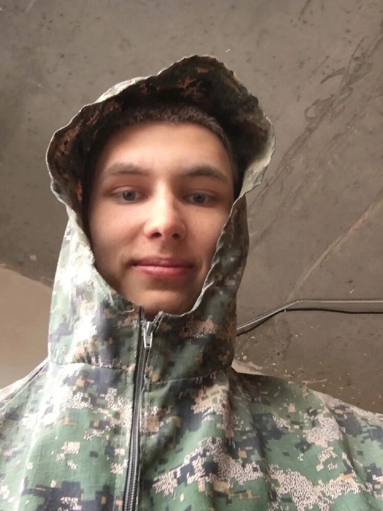  29012824  Danil, 24 ,    